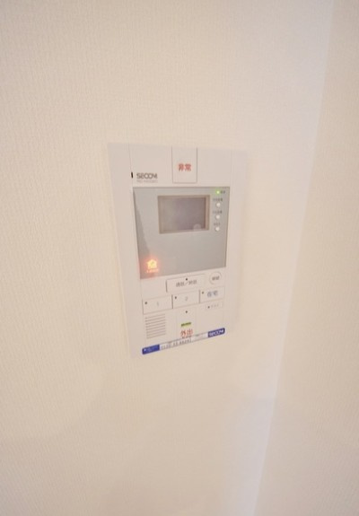 足立区新田２丁目のアパートのセキュリティ