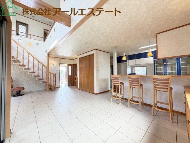加古郡播磨町北野添3丁目　　JR「土山駅徒歩13分」の居間・リビング