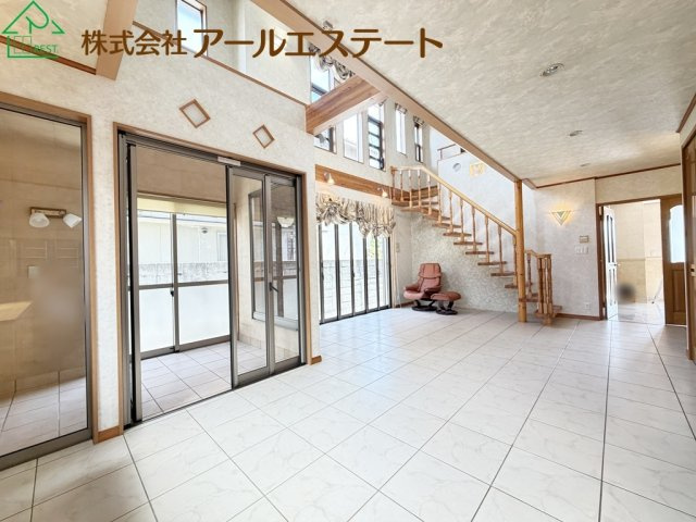 加古郡播磨町北野添3丁目　　JR「土山駅徒歩13分」の居間・リビング