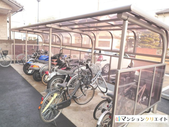 フレリア志比口(投資)の駐輪場