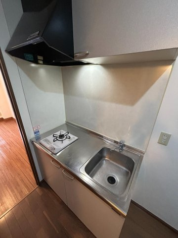 コナヴィレッジのキッチン|※別号室参考写真です