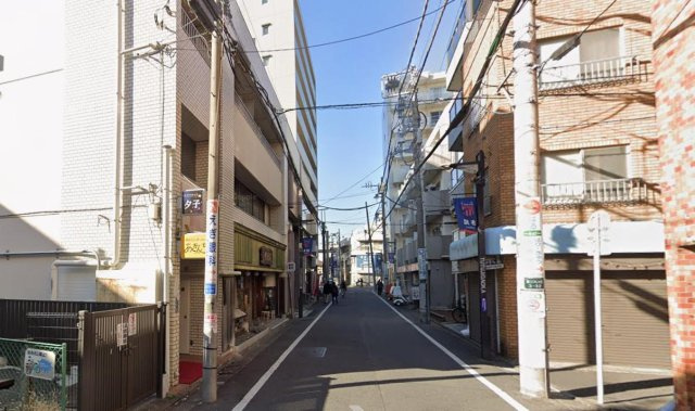 調布市西つつじケ丘３丁目の店舗一部の周辺