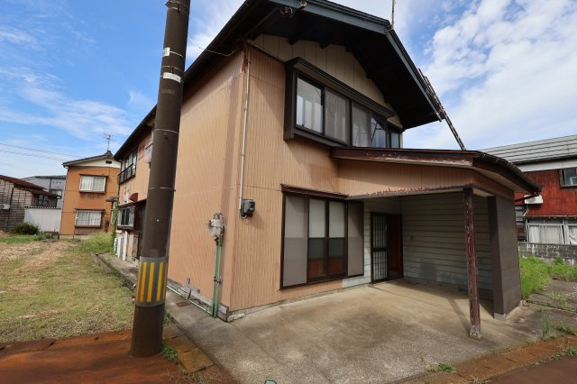 本町３丁目　土地建物