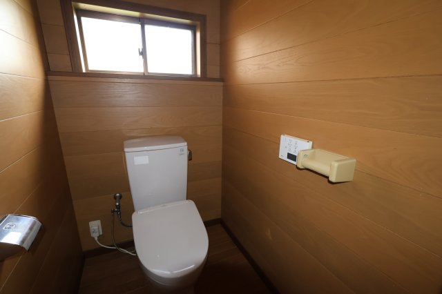 本町３丁目　土地建物のトイレ|トイレもきれいです