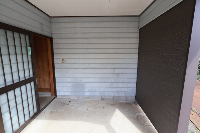 本町３丁目　土地建物の玄関|シンプルで使いやすい玄関です