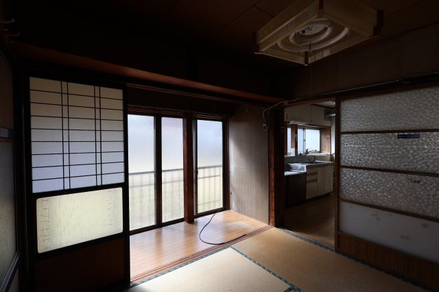 本町３丁目　土地建物の和室|趣のある和室です
