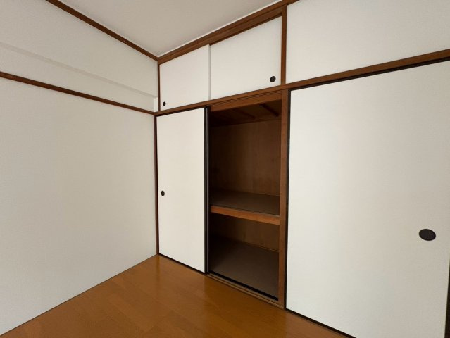 荒井ビルの収納