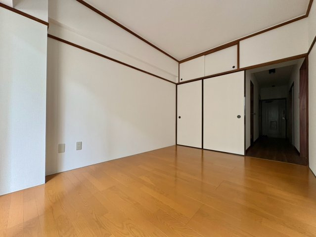荒井ビルの居間・リビング