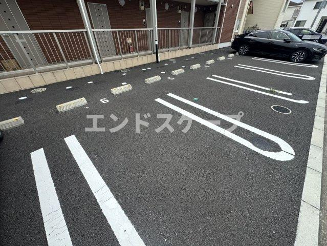 スバルの駐車場|高崎、前橋のお部屋探しはエンドスケープまで！お客様の理想お聞かせ下さい♪
