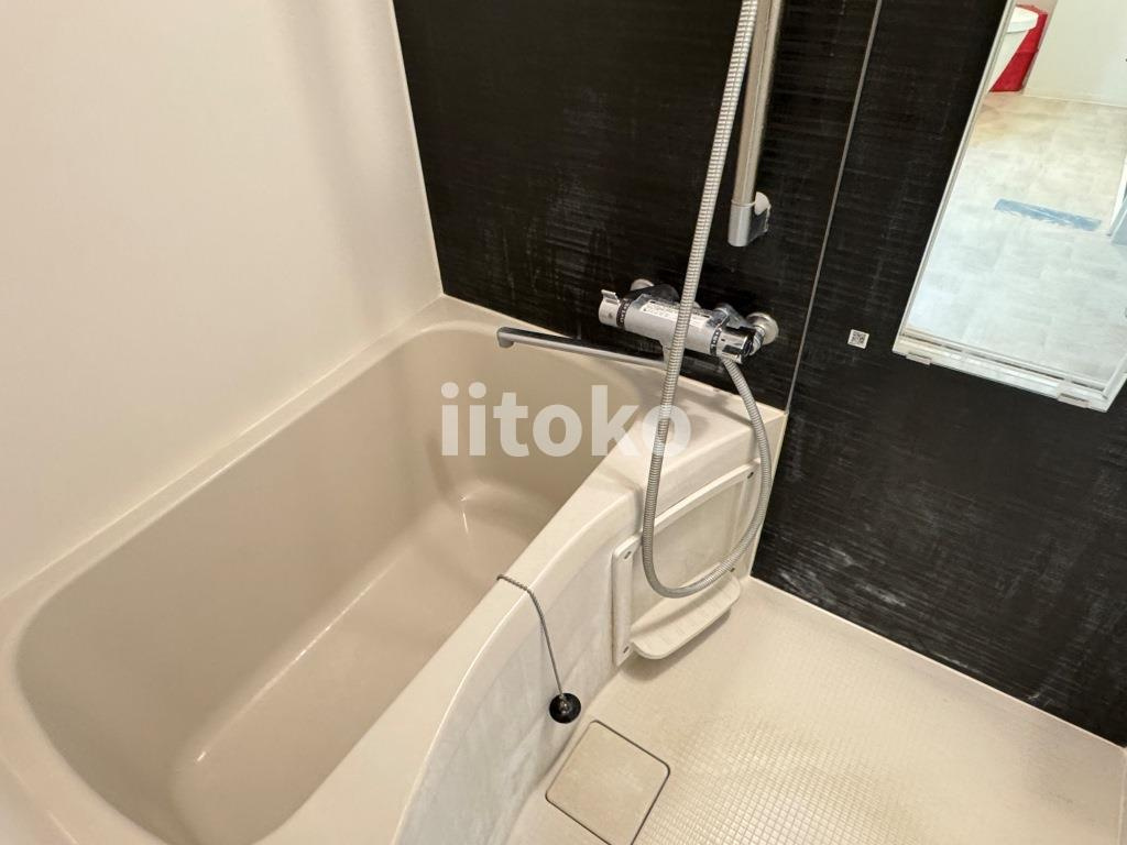 LiveFlat蔵前 の浴室