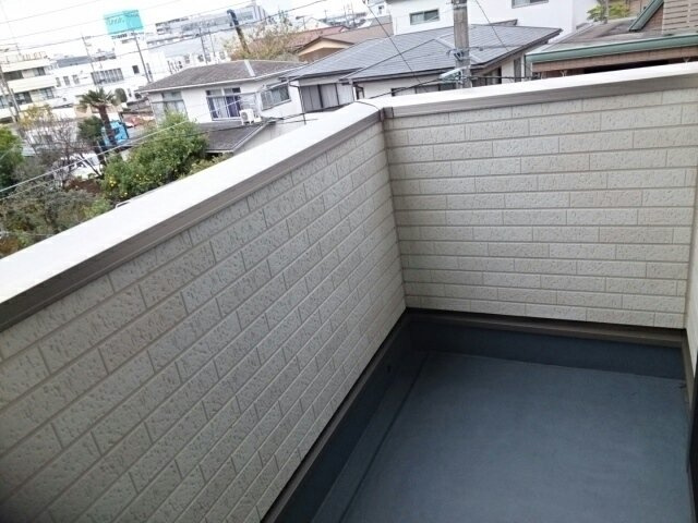 ルーチェ　ソラーレのバルコニー