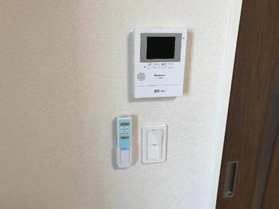 【内装】 | ブルーポム | カメラ付インターホン