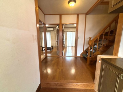 【玄関】 | 戸建　山越1丁目