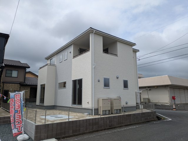 【久之浜町第4／1号棟】　お買い物に便利な立地♪　おしゃれさん必見♪デザイナーズ新築建売住宅！　