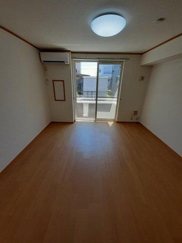 メゾン永吉Ｂ　　刈谷市近郊の賃貸はクラスホーム刈谷店の居間・リビング|きれいな内装です