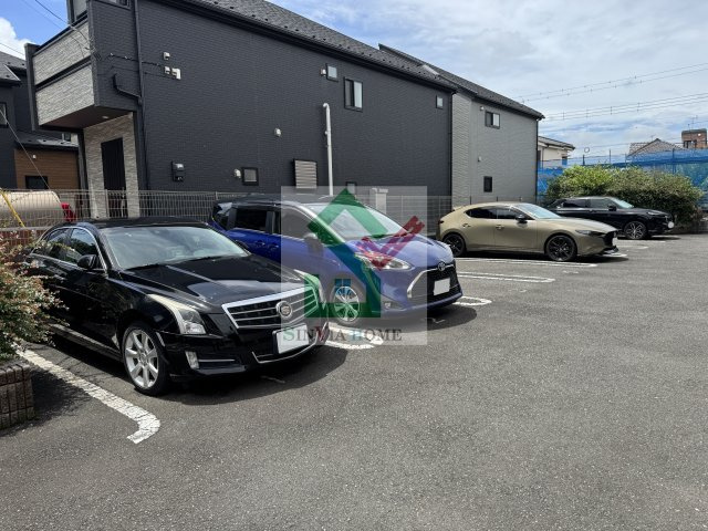 リュミエールの駐車場