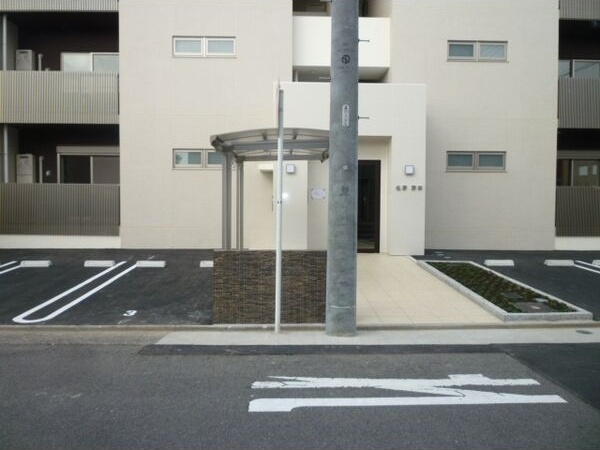 住夢野田の駐車場