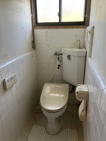 桐生市川内町眺めの良い戸建のトイレ