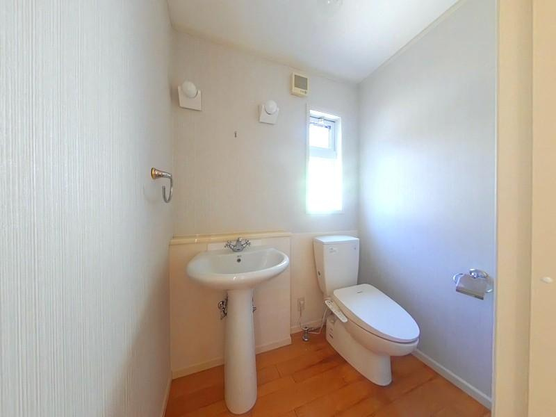 春野町南ヶ丘８丁目　中古戸建のトイレ|1F