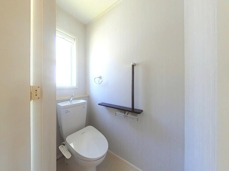 春野町南ヶ丘８丁目　中古戸建のトイレ|2F
