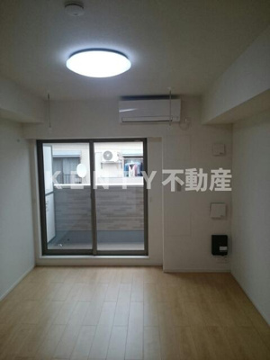 【寝室】 | クレセント | 使い勝手のいい寝室です