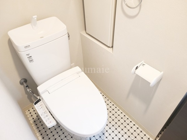 Ｋｅｎｓｉｎｇｔｏｎ　Ｈｏｕｓｅのトイレ|温水洗浄機能付きトイレです☆