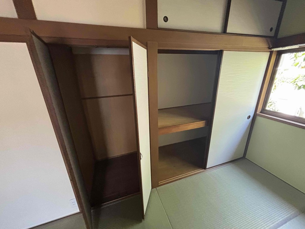 垂水区千鳥が丘2-2-45戸建の収納