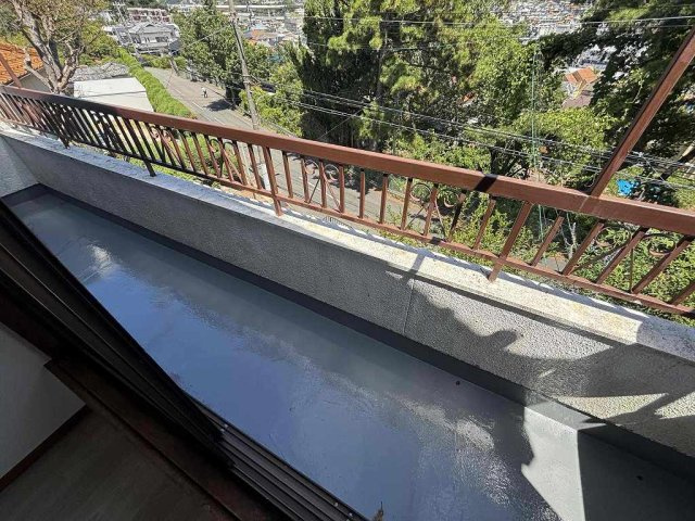 垂水区千鳥が丘2-2-45戸建のバルコニー