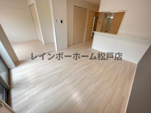 【非対面接客対応！】接客・申込・契約　オンライン＆LINE　相談可！の居間・リビング