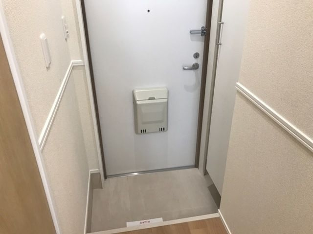 ルミナス・ユキの玄関