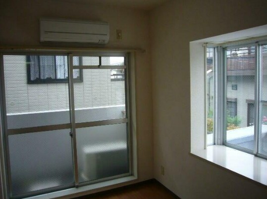 横浜市金沢区能見台通の賃貸マンションの居間・リビング