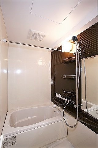 新品家具付きマンション冷泉町29(KaGood福岡)の浴室