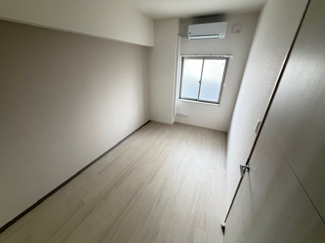 【寝室】 | フェリスシエロ堺