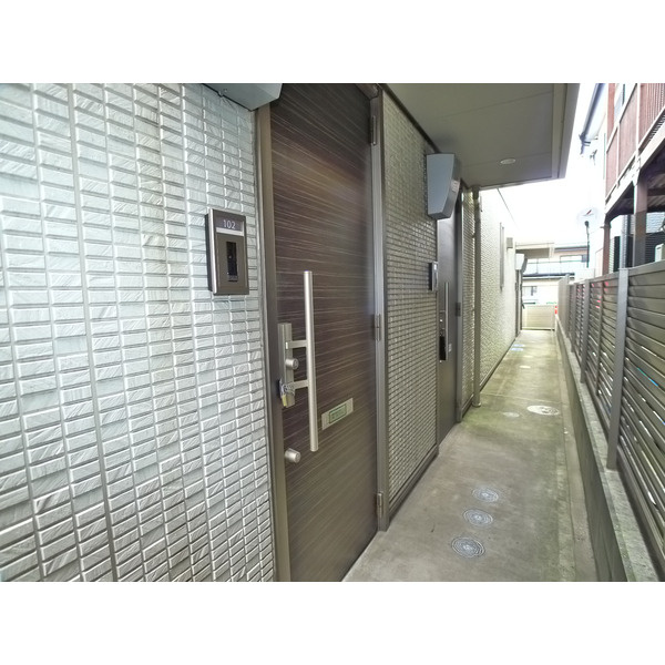 Maison de claroのエントランス