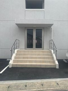LIFEFIELD諸岡　板付小学校区のエントランス|LIFEFIELD諸岡