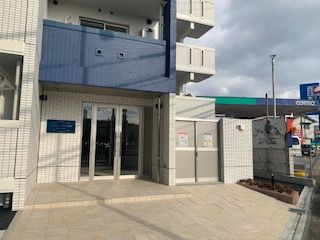 LIFEFIELD諸岡　板付小学校区のエントランス|LIFEFIELD諸岡