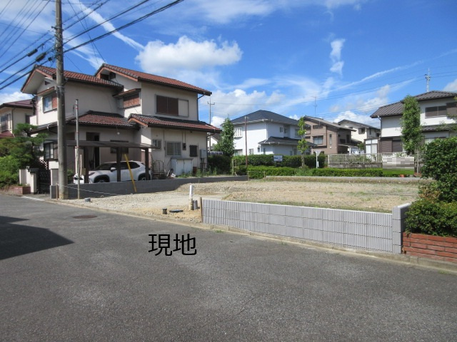 【仲介手数料無料】新築戸建　鳩山町楓ヶ丘3-1-10（全1棟）の前面道路含む現地写真