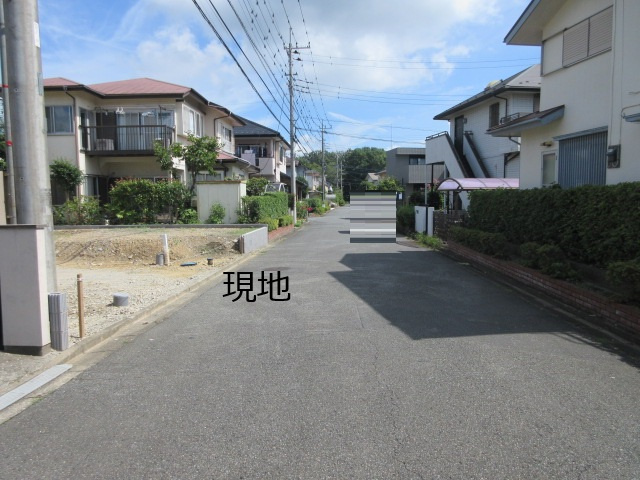 【仲介手数料無料】新築戸建　鳩山町楓ヶ丘3-1-10（全1棟）の前面道路含む現地写真