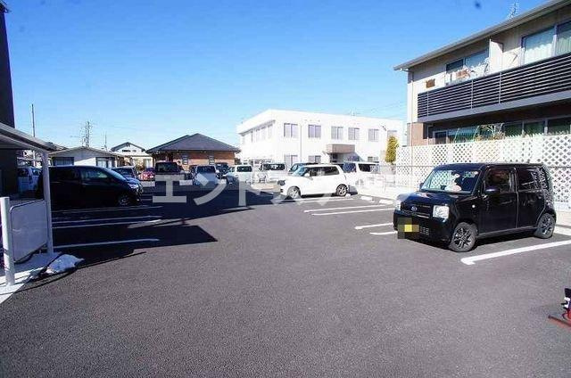 ブック　フィールドⅡの駐車場|高崎、前橋のお部屋探しはエンドスケープまで！お客様の理想お聞かせ下さい♪