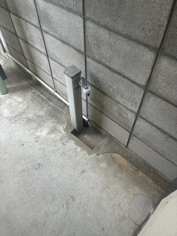 船寺通1丁目中古戸建の設備|玄関に入る前に屋外水栓があるのでペットのお散歩後やお子が泥だらけで帰宅しても安心♪