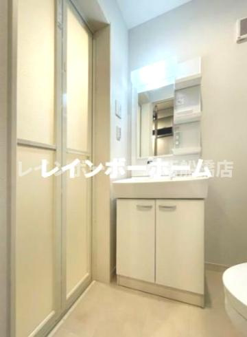 アベリアの独立洗面台