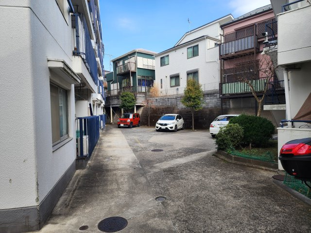 【駐車場】