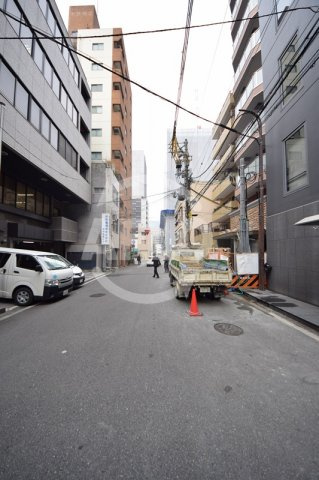 B-PROUD天満橋のその他共用部分|B-PROUD天満橋　前の道もゆったりした広さです。
