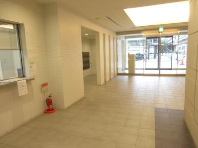 ビエラコート二条のエントランス