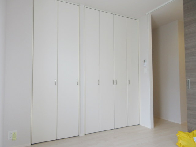 へーベルメゾン豊四季の居間・リビング|白基調の明るいお部屋