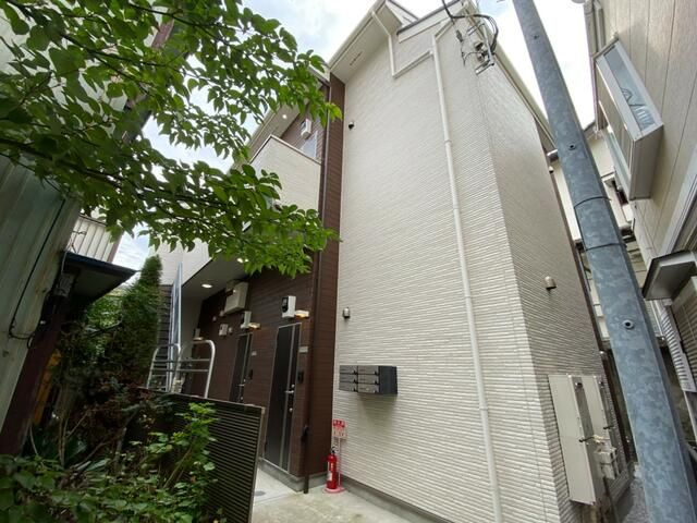 プルミエール妙蓮寺の外観
