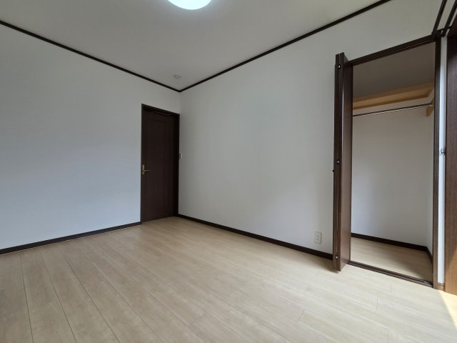 麻生区向原貸家の収納