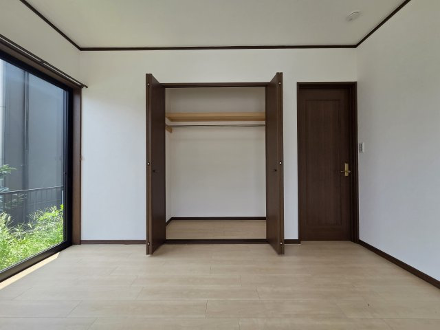 麻生区向原貸家の収納