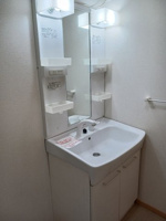 コンパクトで使いやすい洗面所