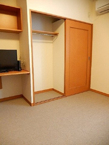 内装は落ち着いています
